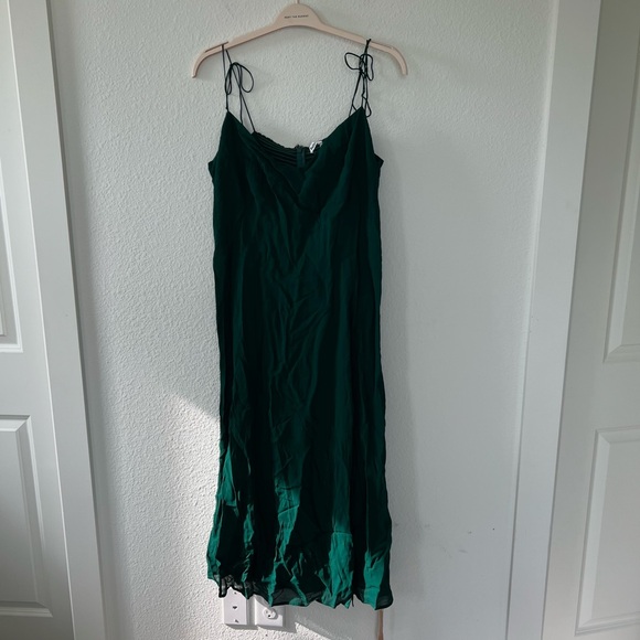 Reformation Emersyn Dress in Emerald Green, New without Tags - Picture 4 of 9